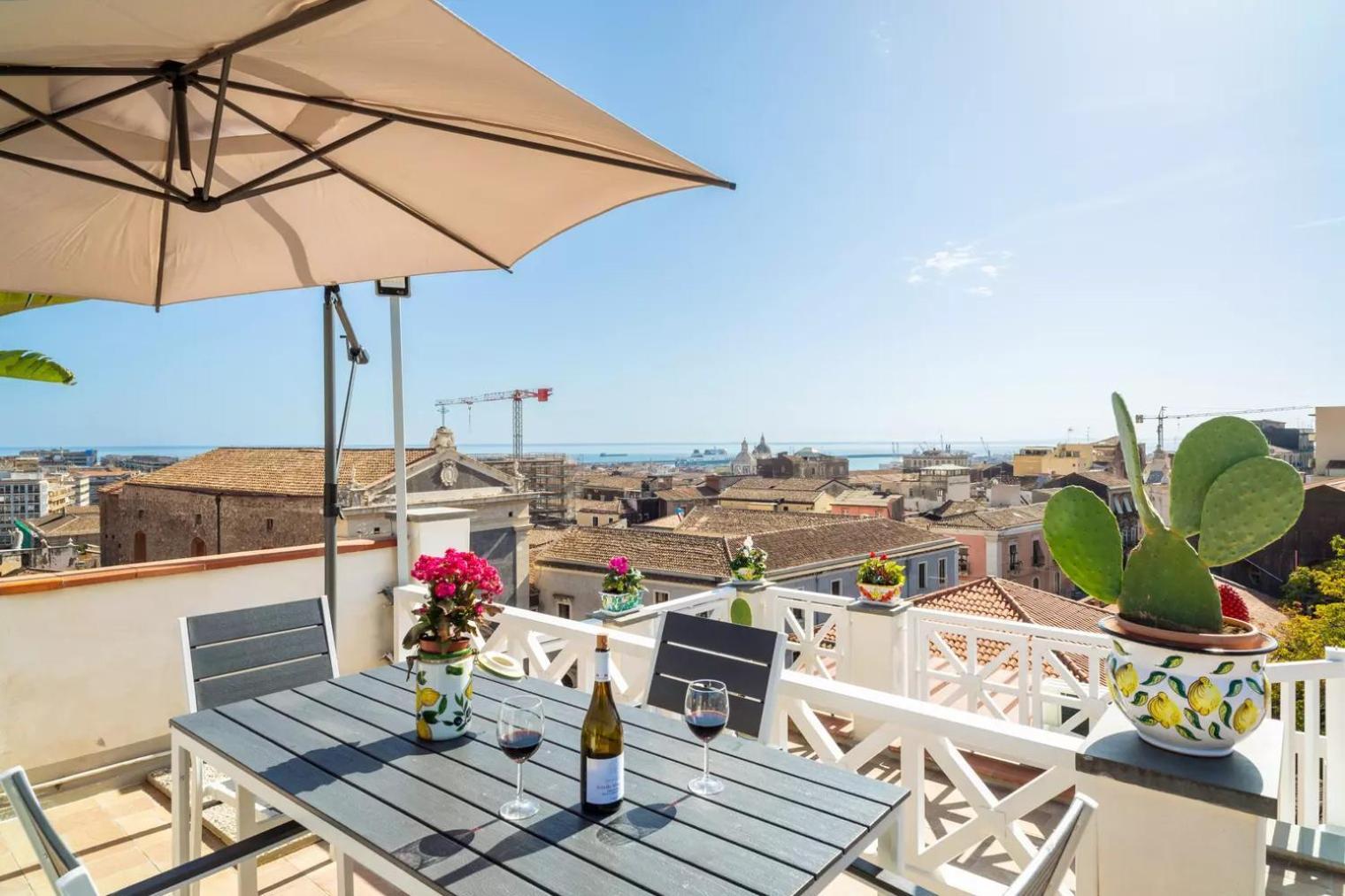 Appartement La Terrazza Sul Cielo à Catane Extérieur photo