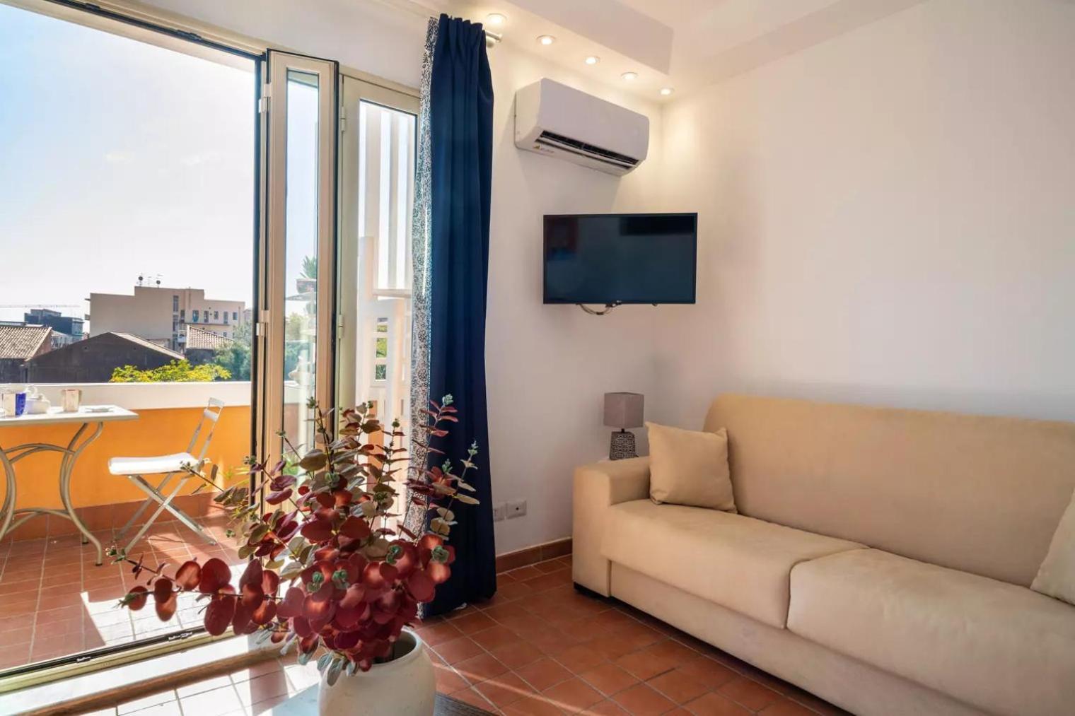 Appartement La Terrazza Sul Cielo à Catane Extérieur photo