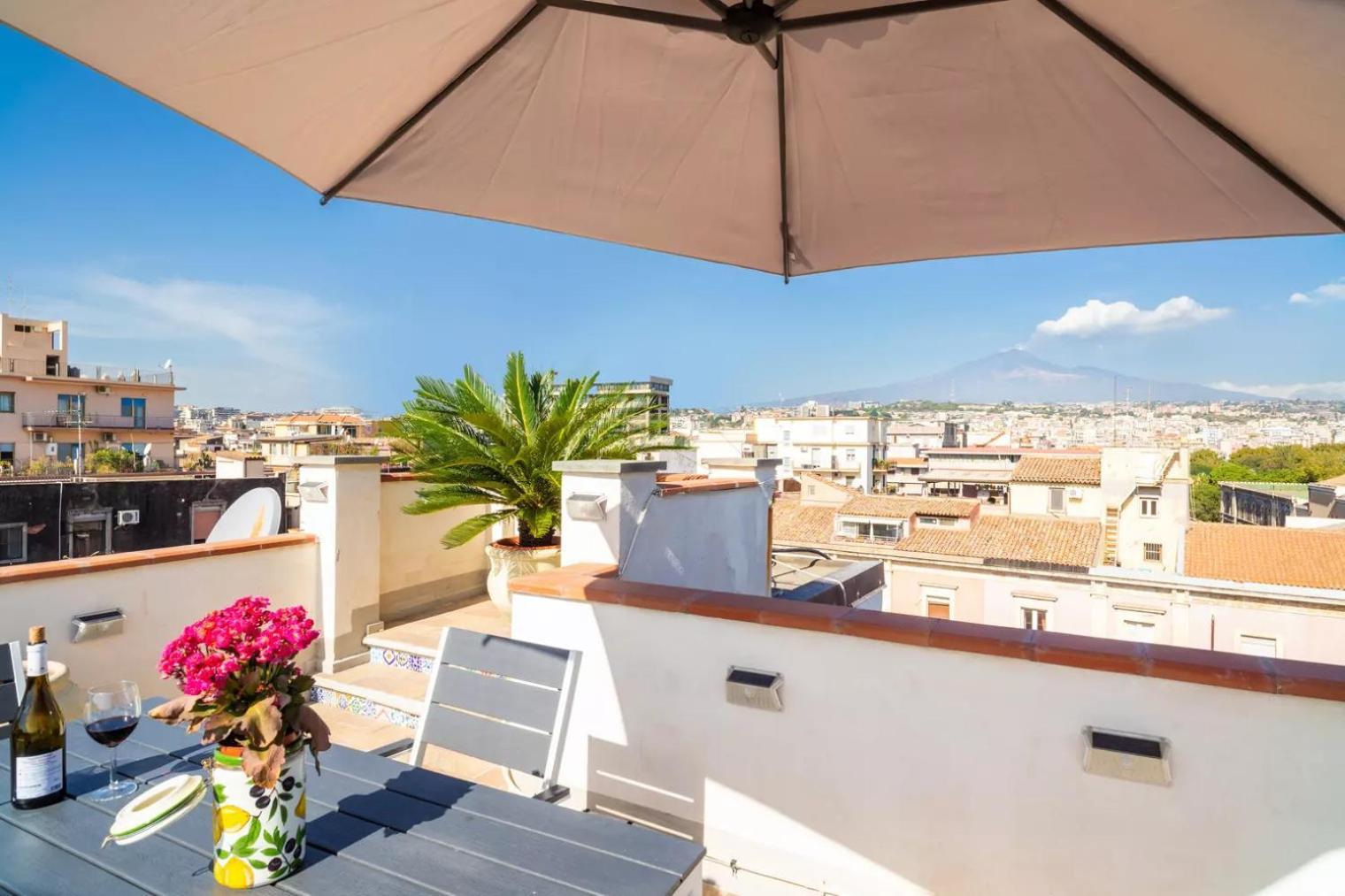 Appartement La Terrazza Sul Cielo à Catane Extérieur photo