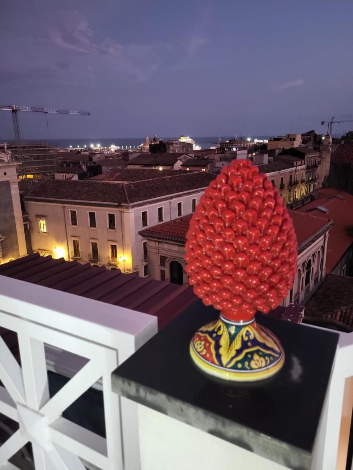 Appartement La Terrazza Sul Cielo à Catane Extérieur photo
