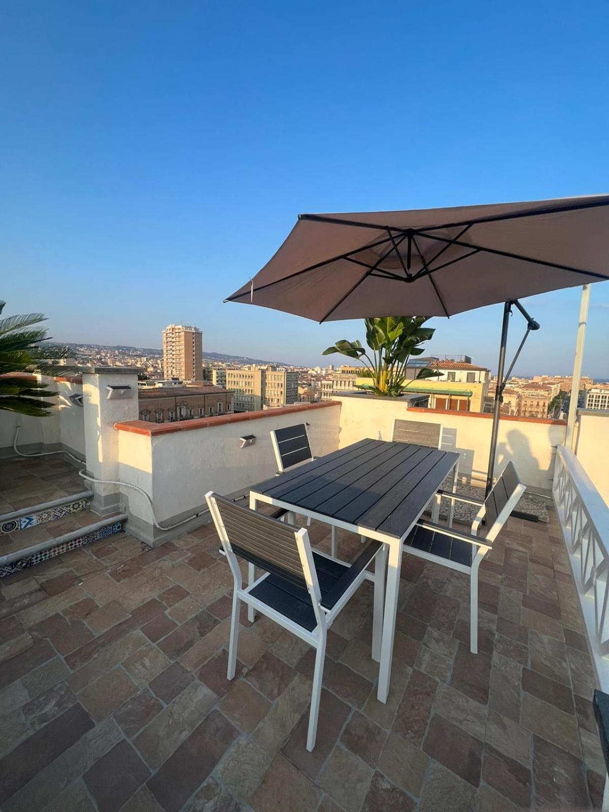 Appartement La Terrazza Sul Cielo à Catane Extérieur photo
